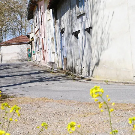 Maison Charmante A Avec Jardin Et Barbecue * Aignes