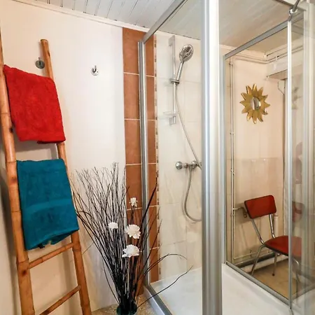 Maison Charmante A Avec Jardin Et Barbecue Aignes